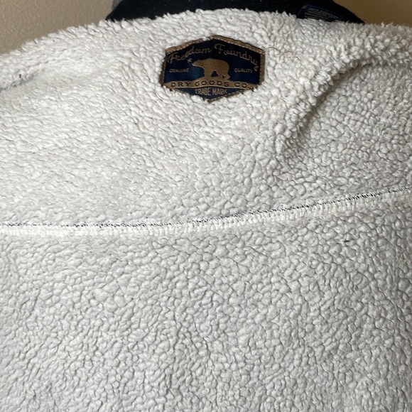 FREEDOM Foundry Faux Fur Lined Flannel Size Large - Picture 12 of 13